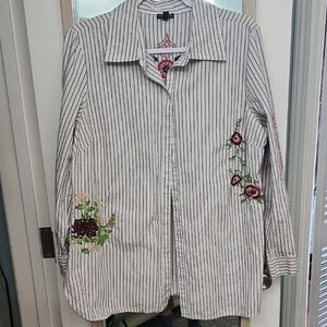 Hannah White and Brown Striped Shirt